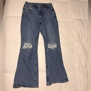 American Eagle Outfitters Women's Flare Jeans in Classic Blue